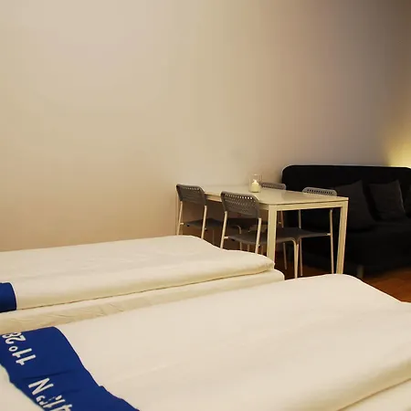 Stockholm فندق بوزنان